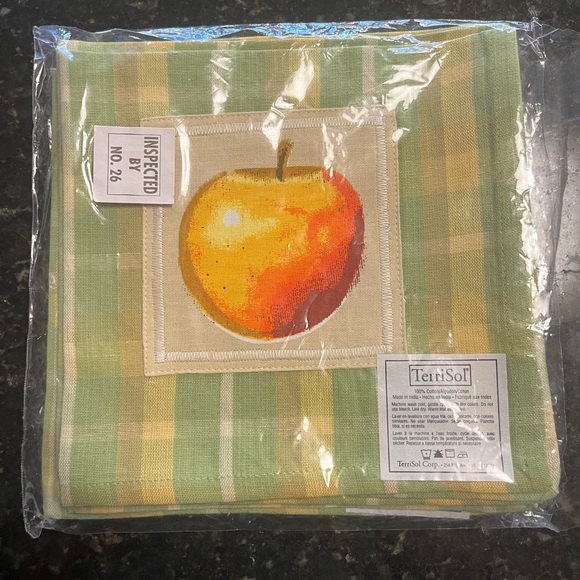 TerriSol Dinner Napkins - Set of 4 - Picture 2 of 2